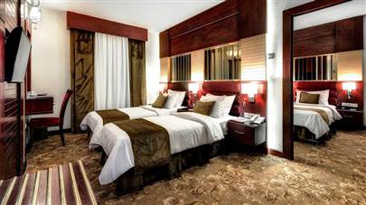 اتاق چهار تخته هتل الماس 1 مشهد اتاق چهار تخته هتل الماس 1 مشهد